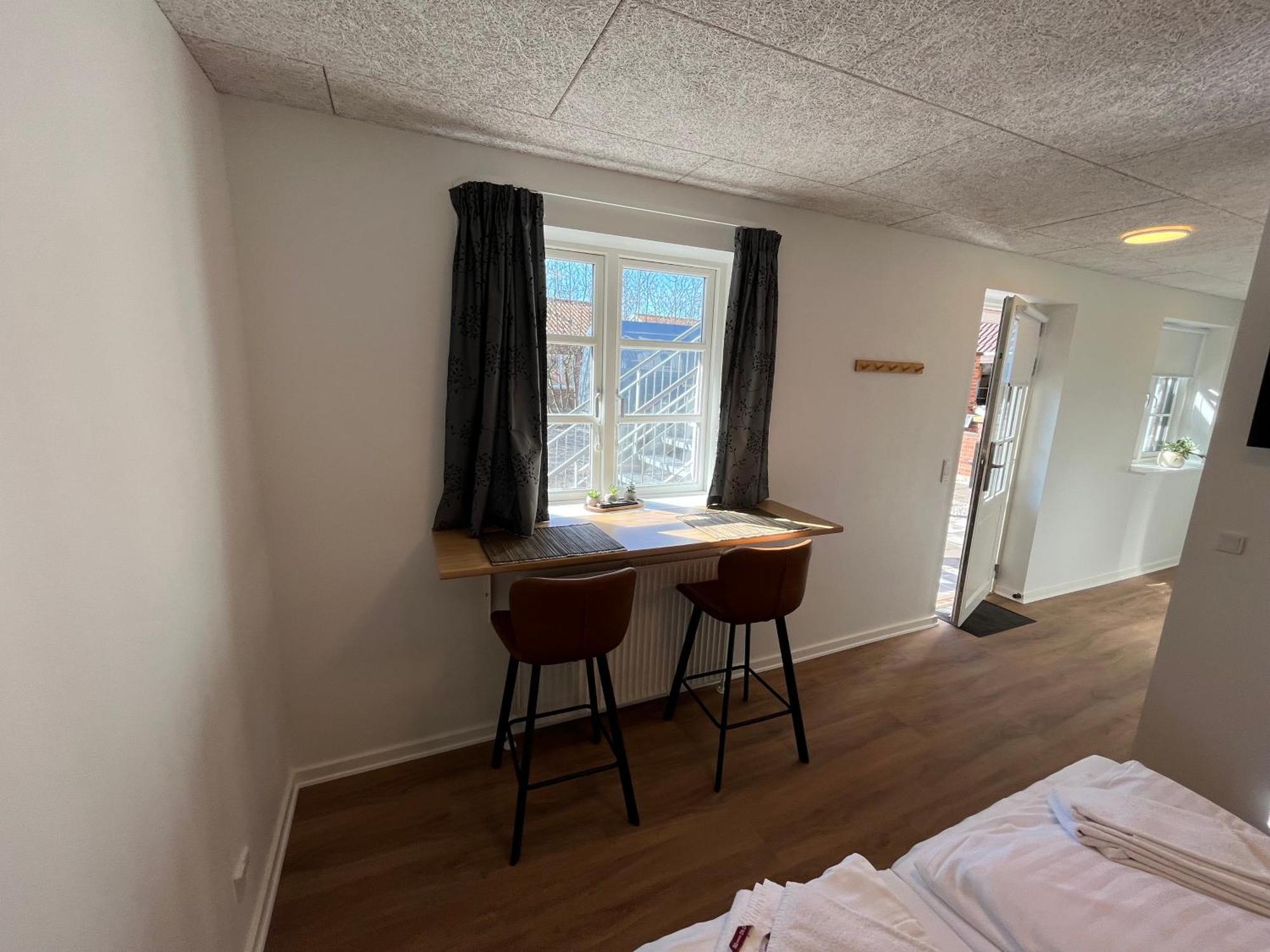 Go-Sleep Bredehus Aparthotel Bredsten  Exterior photo